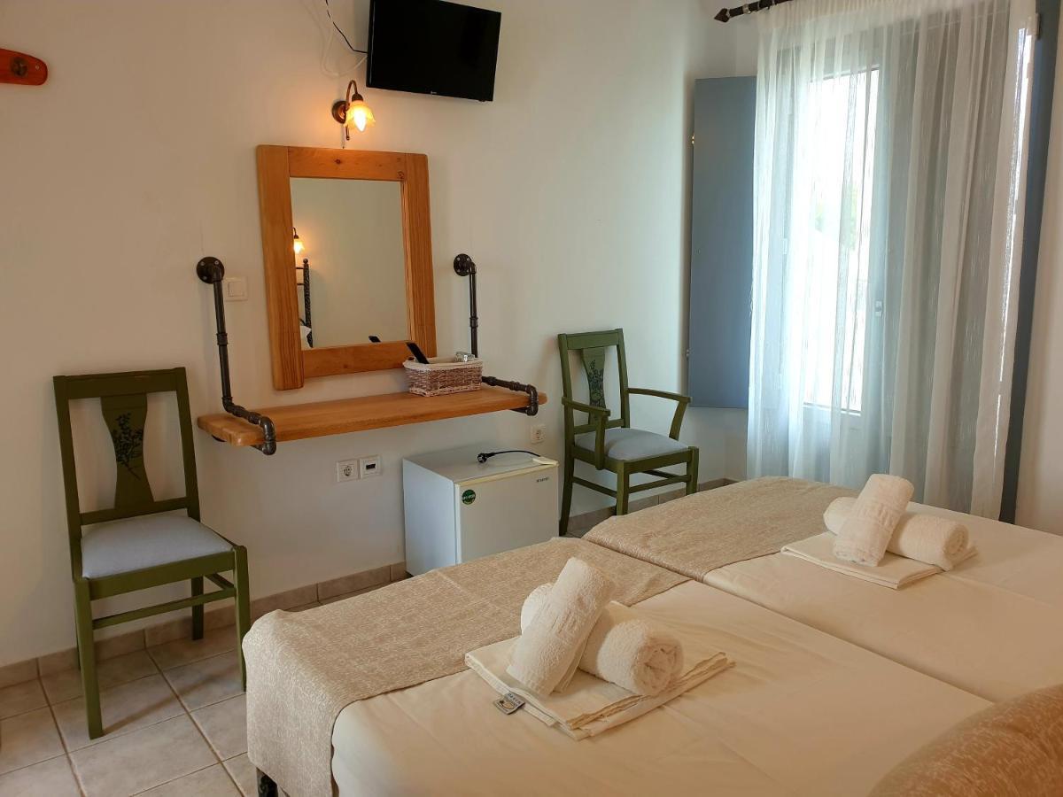 Sifnos Hotel Benaki Platis Gialos  Екстер'єр фото