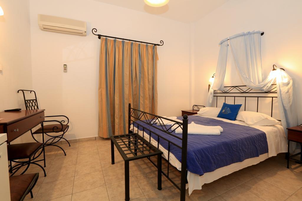 Sifnos Hotel Benaki Platis Gialos  Екстер'єр фото